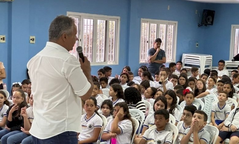 São Francisco conquista Selo Ouro do MEC e prefeito Geroncio Junior comemora reconhecimento na alfabetização geronciojr1 780x470 - São Francisco conquista Selo Ouro do MEC e prefeito Geroncio Junior comemora reconhecimento na alfabetização