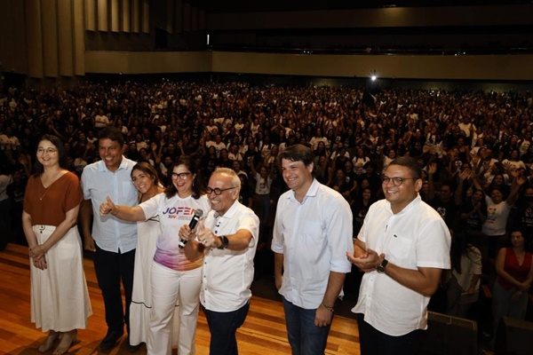 Cícero Lucena anuncia pagamento do ‘Escola Nota 10’ para educadores sociais e convoca novos profissionais para reforçar a inclusão nas escolas jp 2 - Cícero Lucena anuncia pagamento do ‘Escola Nota 10’ para educadores sociais e convoca novos profissionais para reforçar a inclusão nas escolas