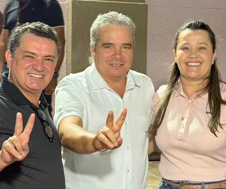 Larúcia Sá prestigia Festa de São Sebastião no Lastro e recebe apoio do grupo político do ex-prefeito Emmanuel Sarmento larucia02 - Larúcia Sá prestigia Festa de São Sebastião no Lastro e recebe apoio do grupo político do ex-prefeito Emmanuel Sarmento