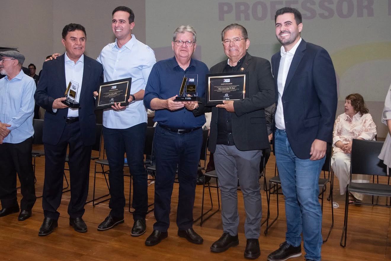 Deputado federal Wilson Santiago recebe homenagem por atuação em defesa da educação e destaca avanço da Paraíba ws3 - Deputado federal Wilson Santiago recebe homenagem por atuação em defesa da educação e destaca avanço da Paraíba