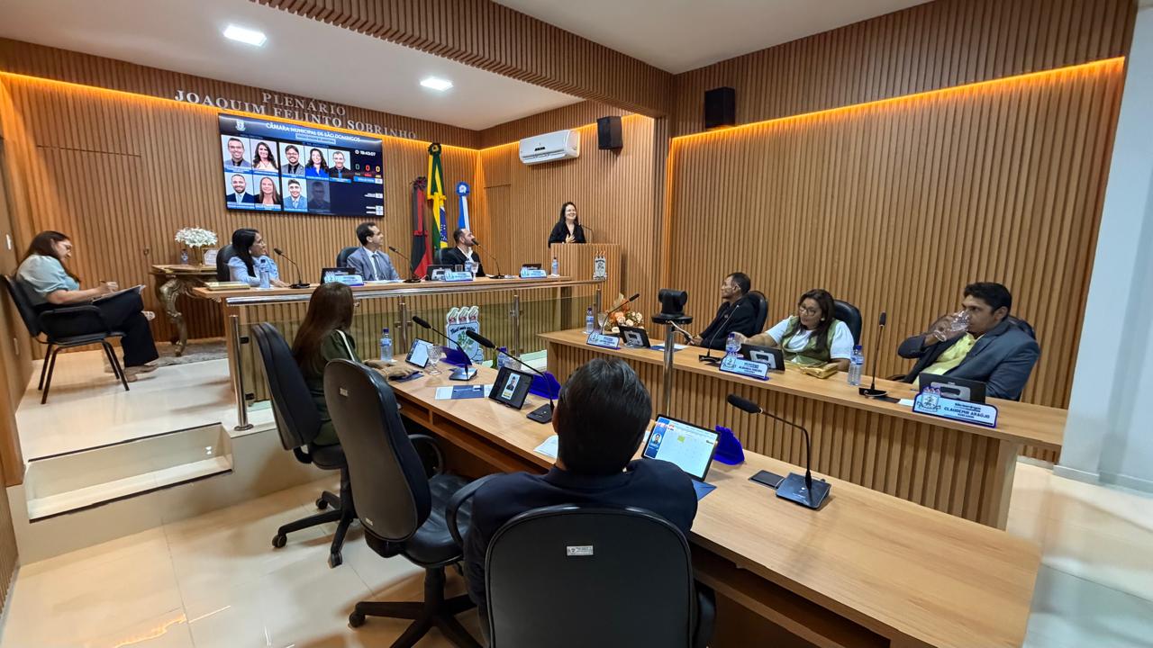 05sd - Câmara Municipal de São Domingos abre trabalhos legislativos de 2026, inaugura plenário reformado e presta homenagem a ex-vereadores