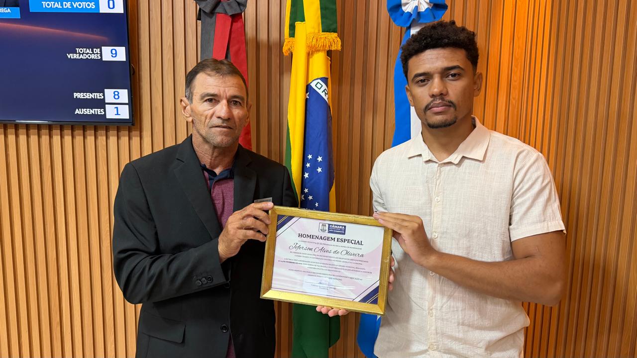 09sd - Câmara Municipal de São Domingos abre trabalhos legislativos de 2026, inaugura plenário reformado e presta homenagem a ex-vereadores