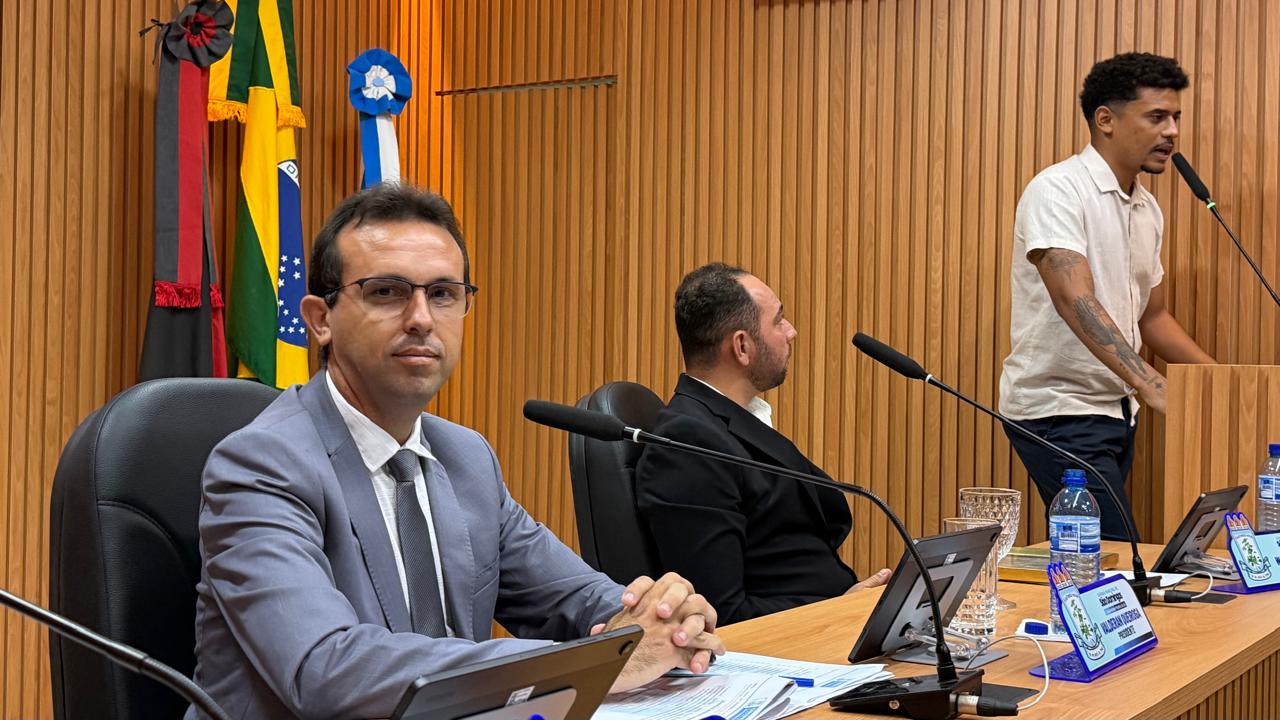 10sd - Câmara Municipal de São Domingos abre trabalhos legislativos de 2026, inaugura plenário reformado e presta homenagem a ex-vereadores