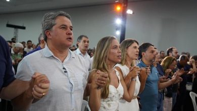 Em Campina Grande: "O sucesso do CRESCER significa a força da fé e da união das nossas famílias",'diz Efraim Filho no encerramento da edição histórica. EFRAIMF 390x220 - Em Campina Grande: "O sucesso do CRESCER significa a força da fé e da união das nossas famílias",'diz Efraim Filho no encerramento da edição histórica.