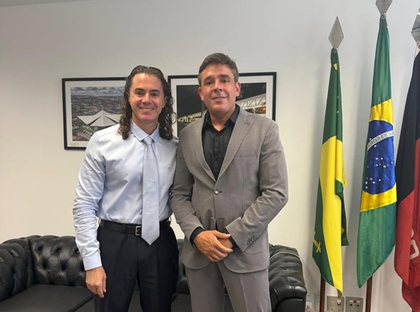 Prefeito Neto de Coraci cumpre agenda em Brasília e visita gabinete do senador Veneziano em busca novos investimentos para São José da Lagoa Tapada NetoBSB - Prefeito Neto de Coraci cumpre agenda em Brasília e visita gabinete do senador Veneziano em busca novos investimentos para São José da Lagoa Tapada