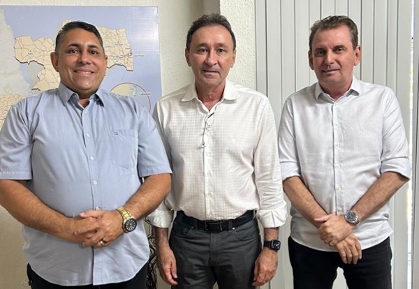 Chico Mendes articula novos investimentos em infraestrutura para Aparecida em audiência com secretário estadual aparecidaCHICO - Chico Mendes articula novos investimentos em infraestrutura para Aparecida em audiência com secretário estadual