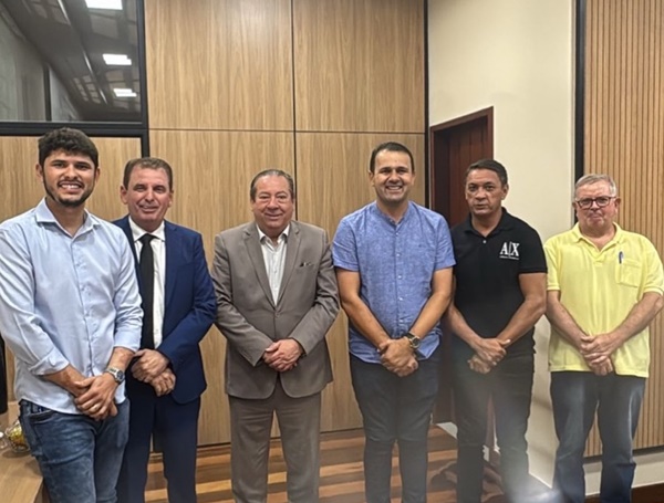 Deputado Chico Mendes articula demandas de Bernardino Batista em audiência na Chefia de Governo chicobb01 - Deputado Chico Mendes articula demandas de Bernardino Batista em audiência na Chefia de Governo