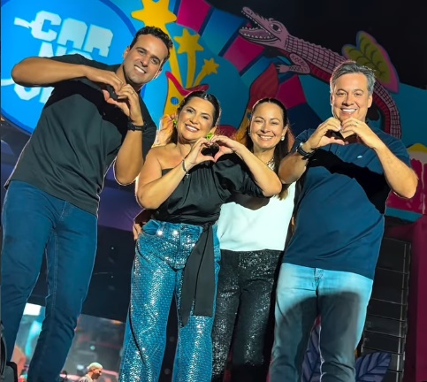 Júnior Araújo prestigia Carnaval de Cajazeiras ao lado de Corrinha Delfino e Lucas Ribeiro czcarna - Júnior Araújo prestigia Carnaval de Cajazeiras ao lado de Corrinha Delfino e Lucas Ribeiro