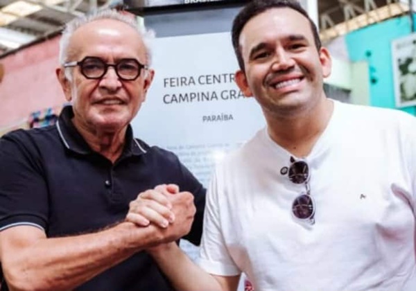 Jhony Bezerra rompe com base de João Azevêdo e declara apoio à pré-candidatura de Cícero Lucena CICERO - Jhony Bezerra rompe com base de João Azevêdo e declara apoio à pré-candidatura de Cícero Lucena