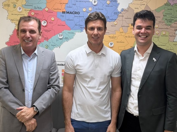 Areia de Baraúnas: Deputado Chico Mendes articula avanços na saúde ao lado do prefeito Toinho Macedo em agenda com secretário estadual ChicoeToinho - Areia de Baraúnas: Deputado Chico Mendes articula avanços na saúde ao lado do prefeito Toinho Macedo em agenda com secretário estadual