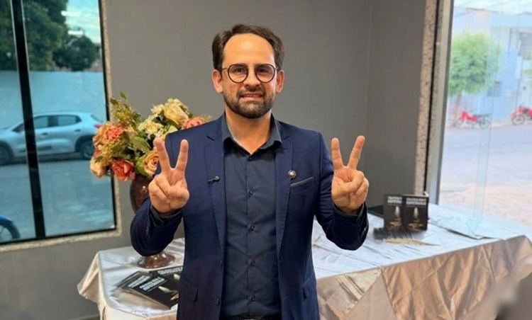 Dr. Athaíde Diniz confirma permanência na REDE e fortalece projeto para disputa à Assembleia athaide01 - Dr. Athaíde Diniz confirma permanência na REDE e fortalece projeto para disputa à Assembleia