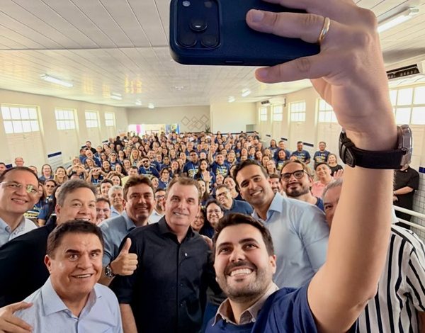 Deputado Chico Mendes acompanha vice-governador em agenda educacional em Sousa e destaca investimentos no Sertão chicosousa 600x470 - Deputado Chico Mendes acompanha vice-governador em agenda educacional em Sousa e destaca investimentos no Sertão