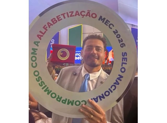 Prefeito Marcelo Vale participa de premiação em Brasília e Nazarezinho é reconhecida com Selo Ouro de Alfabetização marcelao 640x470 - Prefeito Marcelo Vale participa de premiação em Brasília e Nazarezinho é reconhecida com Selo Ouro de Alfabetização