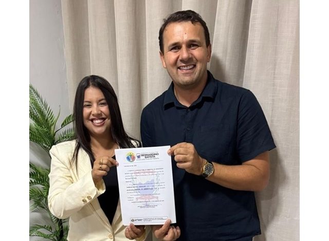 Prefeito Aldo Andrade empossa Thannylla Batista como nova secretária de Administração do município secretaria 640x470 - Prefeito Aldo Andrade empossa Thannylla Batista como nova secretária de Administração do município