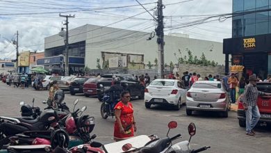 Fila chama atenção em Sousa durante saque dos R$ 200 do Pé-de-Meia do Governo Federal ss 7 390x220 - Fila chama atenção em Sousa durante saque dos R$ 200 do Pé-de-Meia do Governo Federal