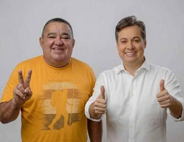 Suplente de vereador Serafim da Palhoça rompe com Zé Aldemir e passa a integrar grupo de Júnior Araújo em Cajazeiras 002j - Suplente de vereador Serafim da Palhoça rompe com Zé Aldemir e passa a integrar grupo de Júnior Araújo em Cajazeiras