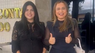 TCE-PB aprova por unanimidade contas de 2024 da Prefeitura de São Domingos na gestão da Prefeita Adeilza Soares ADEILZATCE 390x220 - TCE-PB aprova por unanimidade contas de 2024 da Prefeitura de São Domingos na gestão da Prefeita Adeilza Soares