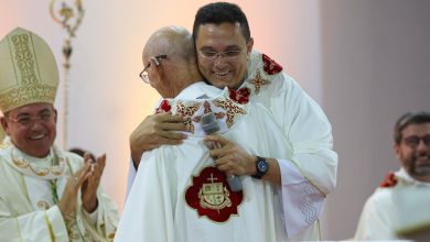 Multidão celebra os 60 anos da Paróquia Sant’Ana e marca a história da Nova Matriz em Sousa IMG 4423 390x220 - Multidão celebra os 60 anos da Paróquia Sant’Ana e marca a história da Nova Matriz em Sousa
