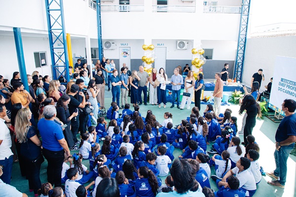 Prefeitura de Patos inaugura nova escola e amplia atendimento do ensino fundamental no bairro Belo Horizonte PATOSM - Prefeitura de Patos inaugura nova escola e amplia atendimento do ensino fundamental no bairro Belo Horizonte