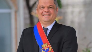 Justiça afasta prefeito recém-eleito de Cabedelo em operação da PF que apura esquema milionário e elo com facção cabedelo001 390x220 - Justiça afasta prefeito recém-eleito de Cabedelo em operação da PF que apura esquema milionário e elo com facção