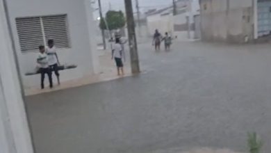 Chuva volta a atingir Sousa e provoca novos alagamentos em vários bairros nesta quarta-feira chuvas 390x220 - Chuva volta a atingir Sousa e provoca novos alagamentos em vários bairros nesta quarta-feira
