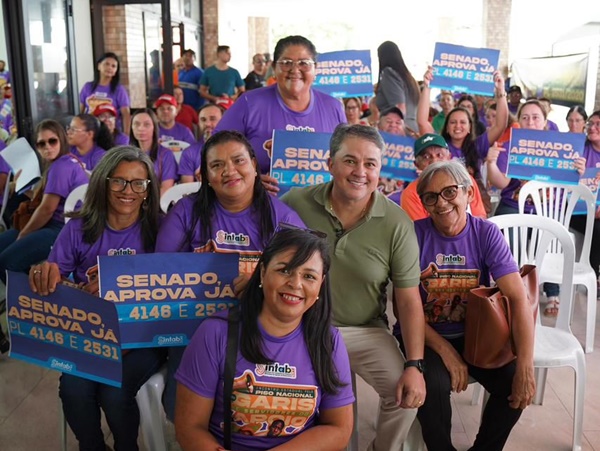 De mãos dadas com os garis: Efraim reforça compromisso com os profissionais em encontro estadual da categoria efraimgaris - De mãos dadas com os garis: Efraim reforça compromisso com os profissionais em encontro estadual da categoria