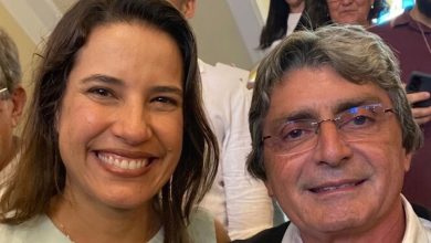 Em Belo Jardim: Parceria com o Governo do Estado impulsiona obras e novos projetos no município, destaca prefeito Gilvandro Estrela gilvandroeraquel 390x220 - Em Belo Jardim: Parceria com o Governo do Estado impulsiona obras e novos projetos no município, destaca prefeito Gilvandro Estrela