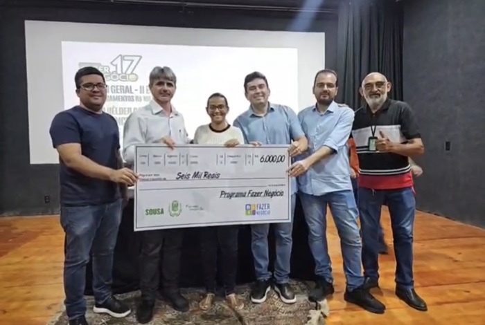 Na atual gestão, Programa Fazer Negócio injeta mais de R$ 1,1 milhão na economia de Sousa helderss 700x470 - Na atual gestão, Programa Fazer Negócio injeta mais de R$ 1,1 milhão na economia de Sousa