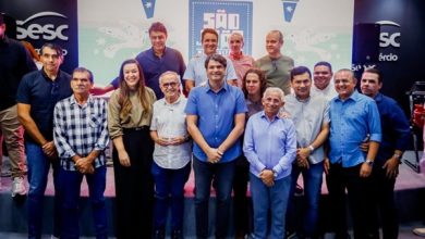 Em João Pessoa: Prefeito Leo Bezerra apresenta programação do São João Multicultural com atrações nos bairros, Centro Histórico e Orla jpleo 390x220 - Em João Pessoa: Prefeito Leo Bezerra apresenta programação do São João Multicultural com atrações nos bairros, Centro Histórico e Orla