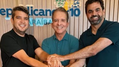 Nabor Wanderley amplia base no Sertão e recebe apoio do prefeito de São Bento para disputa ao Senado 02sb 390x220 - Nabor Wanderley amplia base no Sertão e recebe apoio do prefeito de São Bento para disputa ao Senado