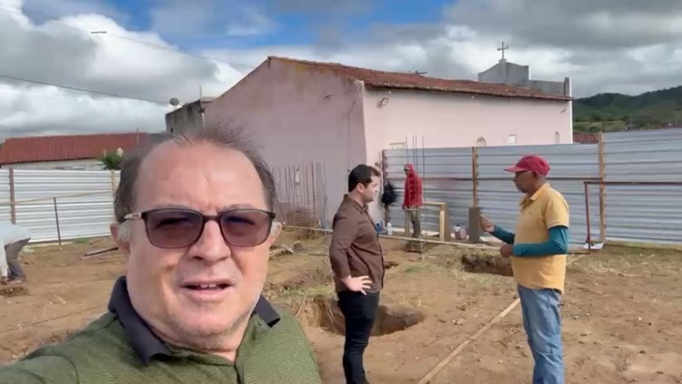Prefeito Ceninha Lucena acompanha avanço das obras do futuro Centro do Autista em Bonito de Santa Fé CENINHAL - Prefeito Ceninha Lucena acompanha avanço das obras do futuro Centro do Autista em Bonito de Santa Fé