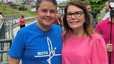 Pré-candidato ao governo da Paraíba Efraim Filho reforça palanque em Campina com apoio da vereadora Fabiana Gomes do Podemos EFRAIM 390x220 - Pré-candidato ao governo da Paraíba Efraim Filho reforça palanque em Campina com apoio da vereadora Fabiana Gomes do Podemos