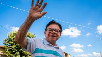 Morre aos 82 anos o ex-prefeito de Aguiar “Miguilo”, figura histórica da política local LUTO 390x220 - Morre aos 82 anos o ex-prefeito de Aguiar “Miguilo”, figura histórica da política local