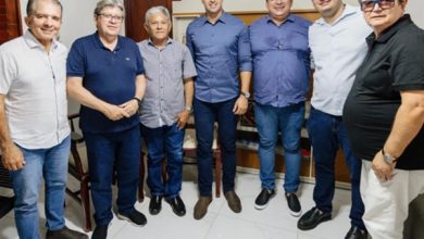 Em Pombal : Ex-prefeito Dr. Verissinho e vice Silvanio do Ó anunciam apoio a Lucas Ribeiro, João Azevêdo e Nabor Pombal2 390x220 - Em Pombal : Ex-prefeito Dr. Verissinho e vice Silvanio do Ó anunciam apoio a Lucas Ribeiro, João Azevêdo e Nabor
