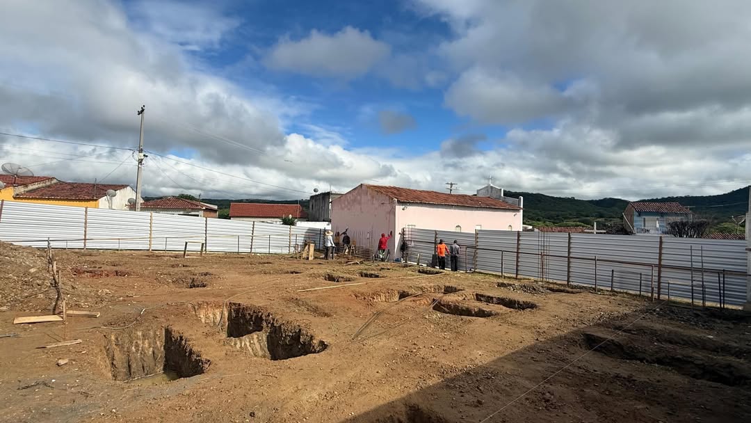 Prefeito Ceninha Lucena acompanha avanço das obras do futuro Centro do Autista em Bonito de Santa Fé SaveClip.App 709166472 18582430042012720 1126264503754162493 n - Prefeito Ceninha Lucena acompanha avanço das obras do futuro Centro do Autista em Bonito de Santa Fé