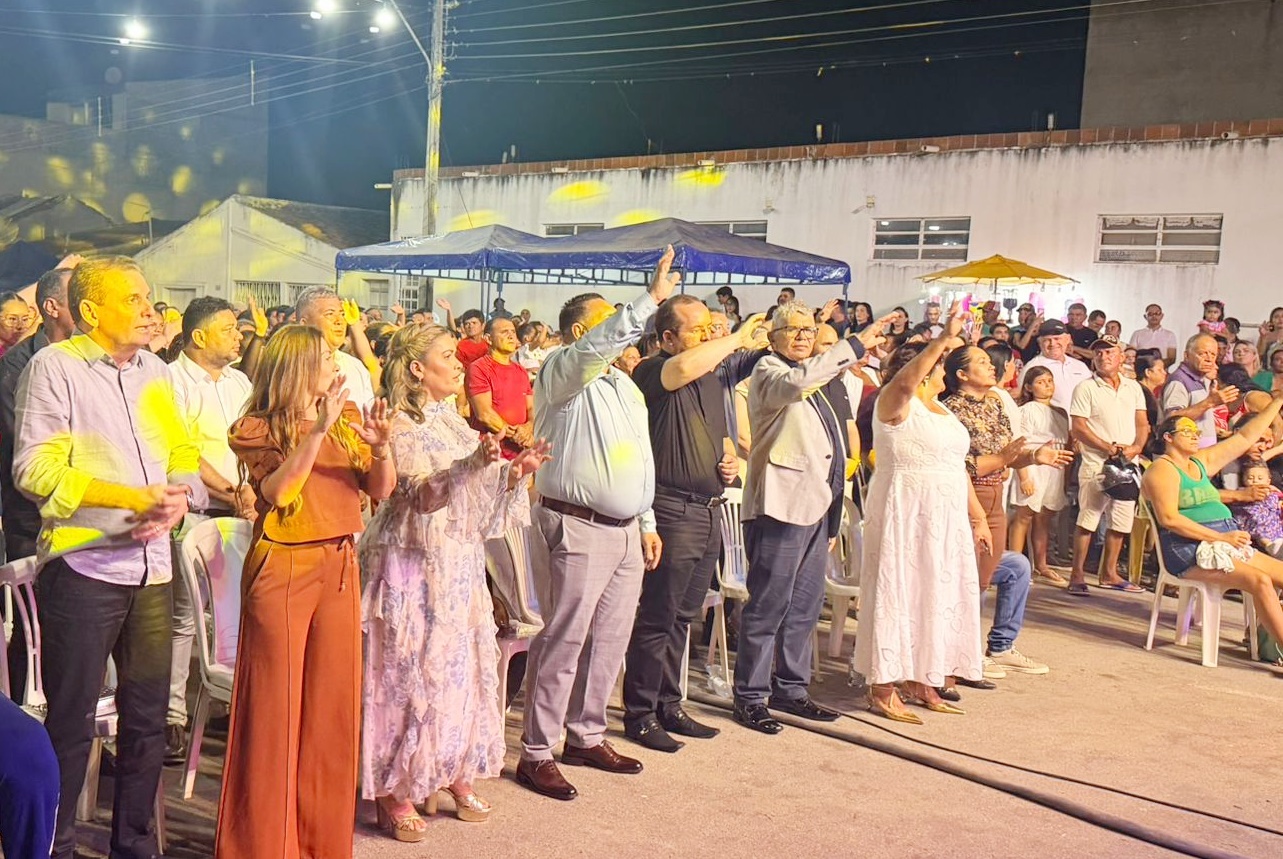 Ao lado do prefeito João Neto, deputado Chico Mendes prestigia 5ª edição do Aparecida Fé e destaca investimentos para o município aparecidafe003 - Ao lado do prefeito João Neto, deputado Chico Mendes prestigia 5ª edição do Aparecida Fé e destaca investimentos para o município