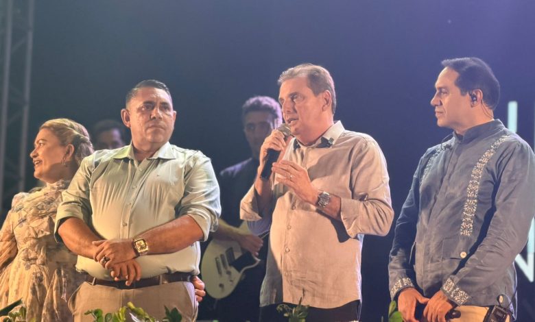 Ao lado do prefeito João Neto, deputado Chico Mendes prestigia 5ª edição do Aparecida Fé e destaca investimentos para o município aparecidafe005 780x470 - Ao lado do prefeito João Neto, deputado Chico Mendes prestigia 5ª edição do Aparecida Fé e destaca investimentos para o município