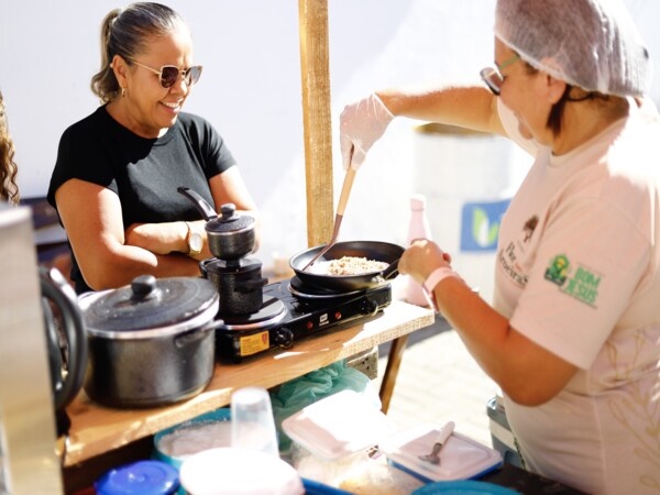 Bom Jesus realiza 1ª Feira do Empreendedorismo "Flores das Aroeiras" e fortalece protagonismo feminino e economia local bjfeira - Bom Jesus realiza 1ª Feira do Empreendedorismo "Flores das Aroeiras" e fortalece protagonismo feminino e economia local