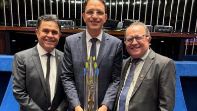Prefeito de Bonito de Santa Fé, Ceninha Lucena participa de cerimônia no Senado que destaca a alfabetização infantil ceninhabsb 390x220 - Prefeito de Bonito de Santa Fé, Ceninha Lucena participa de cerimônia no Senado que destaca a alfabetização infantil