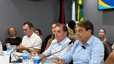 Deputado Chico Mendes prestigia coletiva do prefeito Bal Lins, destaca investimentos e reforça parceria no anúncio da Micaranhas 2026 chico 390x220 - Deputado Chico Mendes prestigia coletiva do prefeito Bal Lins, destaca investimentos e reforça parceria no anúncio da Micaranhas 2026