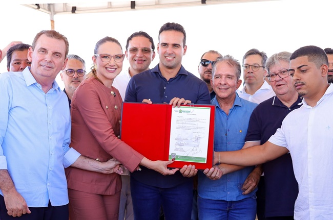 Deputado Chico Mendes destaca parceria e participa de entregas ao lado do Governador Lucas Ribeiro e da prefeita Denise em Bom Jesus chicobj - Deputado Chico Mendes destaca parceria e participa de entregas ao lado do Governador Lucas Ribeiro e da prefeita Denise em Bom Jesus