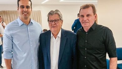 Chico Mendes e governador Lucas Ribeiro discutem impactos das chuvas na Paraíba em reunião com deputados chicocafe 390x220 - Chico Mendes e governador Lucas Ribeiro discutem impactos das chuvas na Paraíba em reunião com deputados
