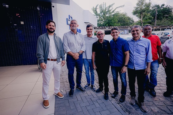 Em Campina, Cícero e Diogo conhecem demandas da FAP e reforçam compromisso com a saúde cicerocg - Em Campina, Cícero e Diogo conhecem demandas da FAP e reforçam compromisso com a saúde