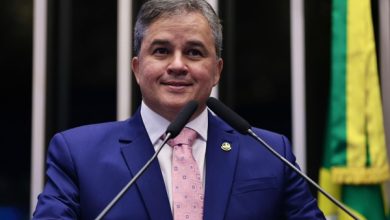 "Ranking dos Políticos divulga o TOP 10 do Congresso Nacional e Efraim é Melhor Senador da Legislatura" efraim02 390x220 - "Ranking dos Políticos divulga o TOP 10 do Congresso Nacional e Efraim é Melhor Senador da Legislatura"