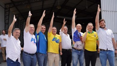 Flávio Bolsonaro confirma presença no Maior São João do Mundo ao lado de Efraim Filho em Campina Grande efraimebruno 390x220 - Flávio Bolsonaro confirma presença no Maior São João do Mundo ao lado de Efraim Filho em Campina Grande