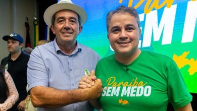 Prefeito de Itatuba declara voto em Efraim para governador e reforça parceria por uma Paraíba que pode “voar mais alto” efraimpref 390x220 - Prefeito de Itatuba declara voto em Efraim para governador e reforça parceria por uma Paraíba que pode “voar mais alto”