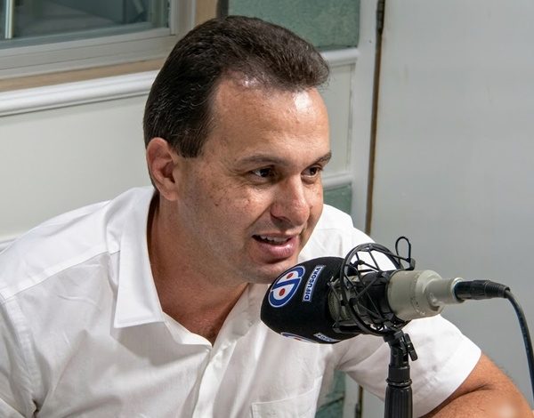 Prefeito de Triunfo rompe silêncio político, diz que gestores têm medo de se posicionar e revela: “Não voto em Lula” espeditot 600x470 - Prefeito de Triunfo rompe silêncio político, diz que gestores têm medo de se posicionar e revela: “Não voto em Lula”