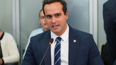 Governo da Paraíba anuncia pagamento de maio dos servidores estaduais será efetuado nesta quinta e sexta-feira govlucas 390x220 - Governo da Paraíba anuncia pagamento de maio dos servidores estaduais será efetuado nesta quinta e sexta-feira