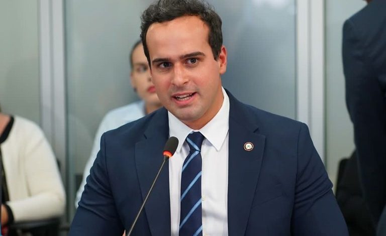 Governo da Paraíba anuncia pagamento de maio dos servidores estaduais será efetuado nesta quinta e sexta-feira govlucas 768x470 - Governo da Paraíba anuncia pagamento de maio dos servidores estaduais será efetuado nesta quinta e sexta-feira