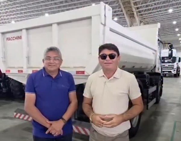 Prefeito Kadson Monteiro garante caminhão caçamba para fortalecer serviços urbanos e rurais em Jericó jerico 1 600x470 - Prefeito Kadson Monteiro garante caminhão caçamba para fortalecer serviços urbanos e rurais em Jericó